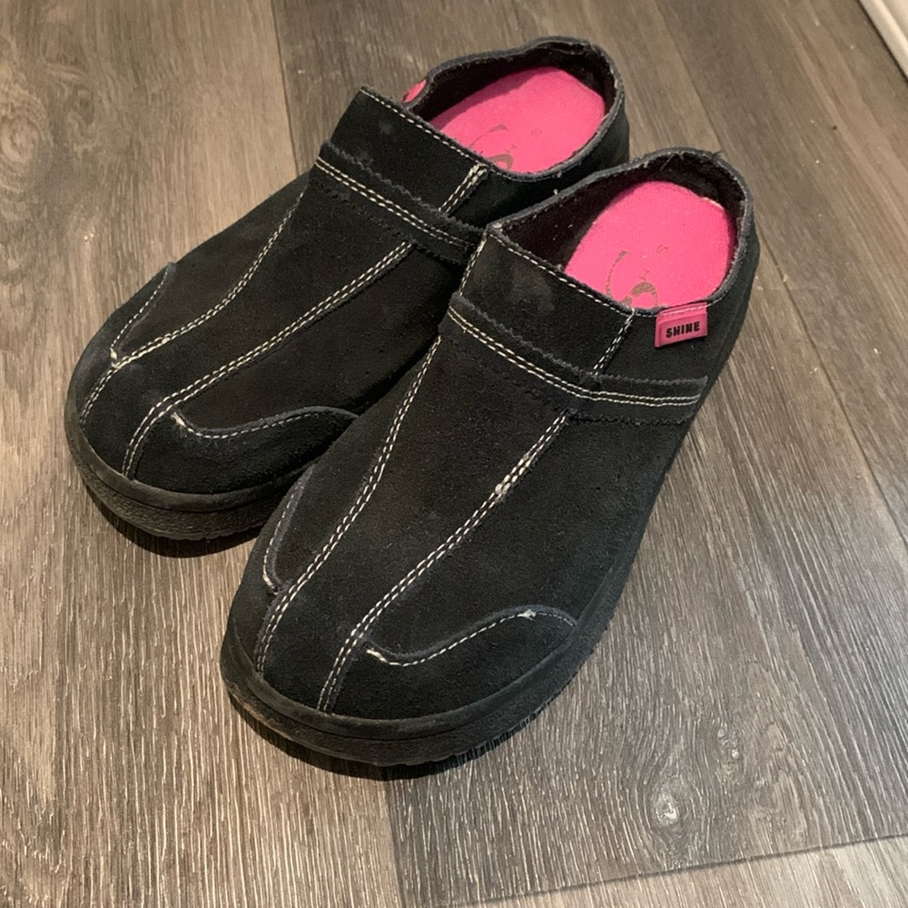 Leather slip on mules size 8